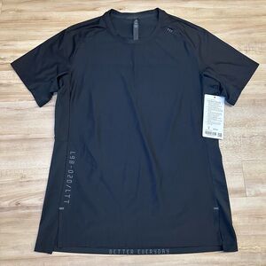 Lululemon License To Train Shirt Size Medium